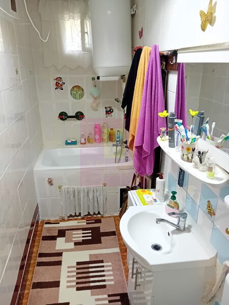 Apartament 3 camere Vitan